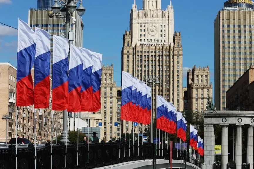 الخارجية الروسية تحذر ..لن تتساهل مع وجود ضباط مخابرات بريطانيين غير معلنين في البلاد