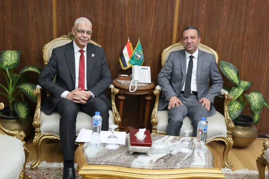 رئيس جامعة المنوفية ومحافظ الإقليم يبحثان تعزيز الشراكة لدعم مشروعات التنمية والخدمات المقدمة للمواطنين