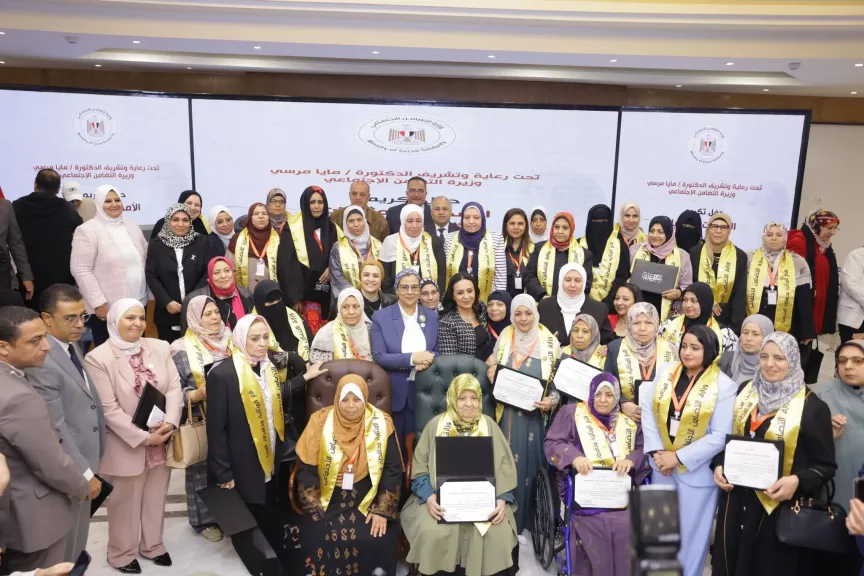 الأم المصرية في صدارة المشهد.. التكريم كرسالة تقدير ممتدة لا مجرد احتفال