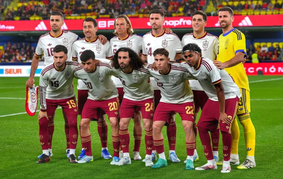 قمة نارية بين مصر وإسبانيا.. الموعد والتشكيل المتوقع واختبار مونديالي قوي