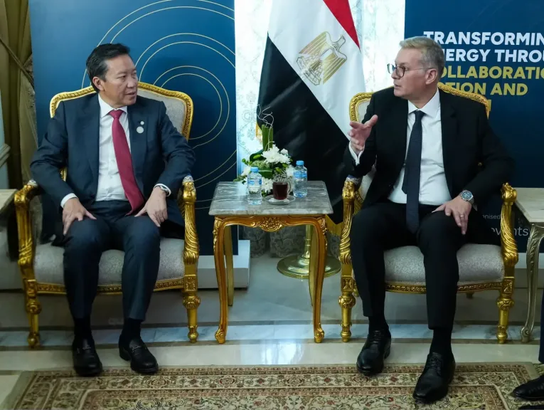 «بي بي» توسّع استثماراتها في مصر.. مباحثات رفيعة المستوى مع وزير البترول لتعزيز إنتاج الغاز واستكشاف فرص البحر الأحمر