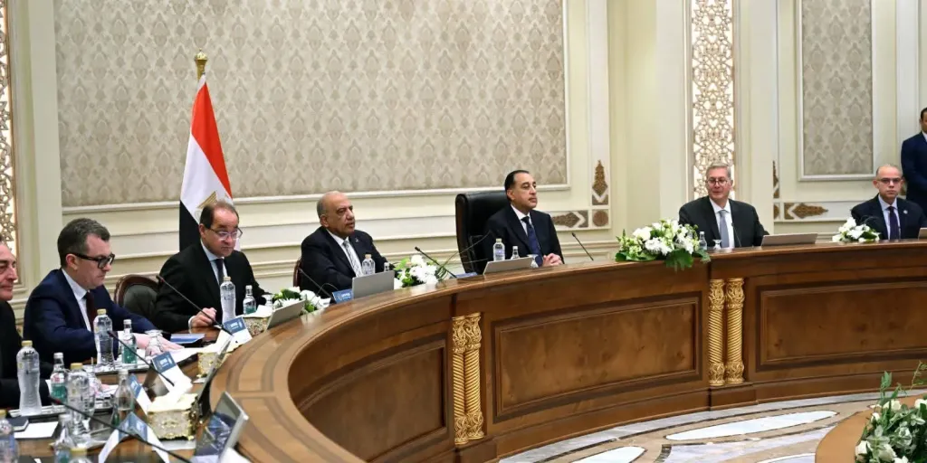 مدبولي: مصر ماضية في الإصلاح الاقتصادي وتوسيع استثمارات الطاقة رغم التحديات العالمية