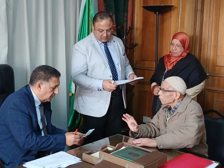 في ساعات قليلة.. محافظ القليوبية يحل أزمات مزمنة ويستجيب لنداءات إنسانية