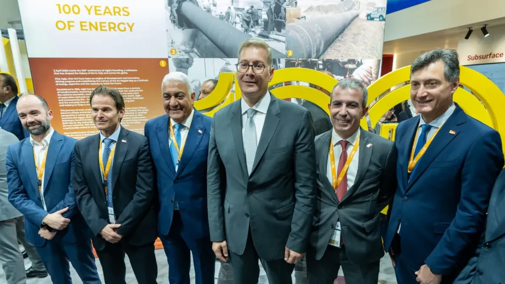 وزير البترول يتفقد أجنحة الشركات في إيجبس 2026 ويؤكد: المعرض منصة استراتيجية لجذب الاستثمارات