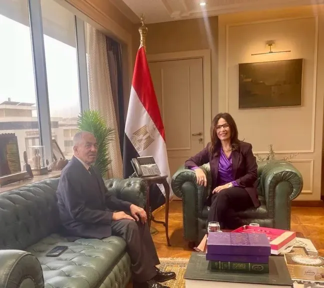 تعزيزًا للتكامل بين الثقافة والبرلمان.. وزيرة الثقافة تبحث مع وكيل الشيوخ دعم الهوية الوطنية وتطوير قصور الثقافة