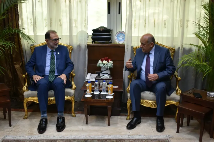 جولة لرئيس الهيئة القومية لسلامة الغذاء بميناء الإسكندرية لتسريع تداول الرسائل الغذائية