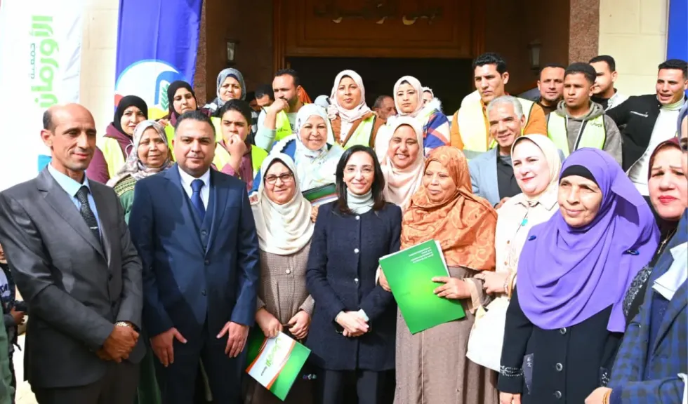 محافظ البحيرة تشهد احتفالية يوم اليتيم وتكرم الأم المثالية والطلبة المتفوقين