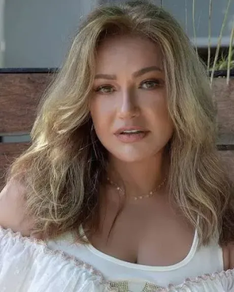 تزامنا مع الأحتفال بيوم اليتيم.. ليلى علوي: بنفتكر كل طفل فقد الأمان