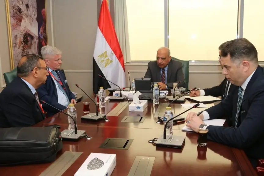وزير الكهرباء يبحث مع «باوكو» الألمانية توطين صناعة مواسير الضغط لدعم مشروعات الطاقة