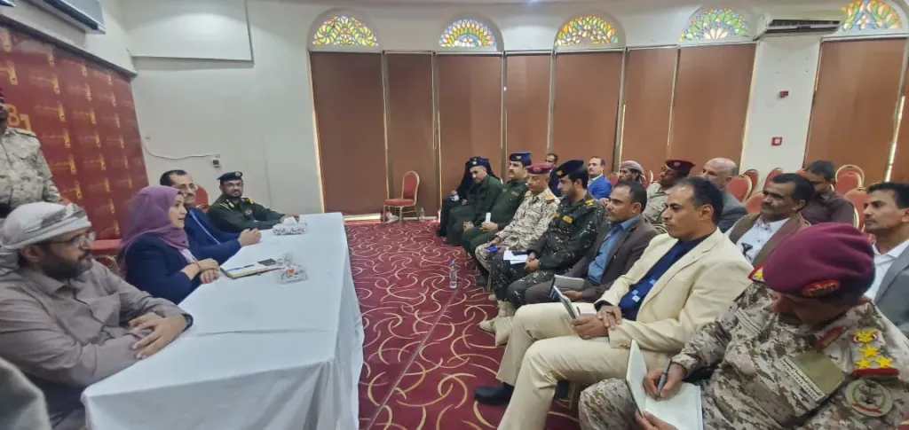 اليمن : وزيرا الدفاع والشؤون القانونية يبحثان آليات التنسيق المشترك وتعزيز الإصلاح المؤسسي