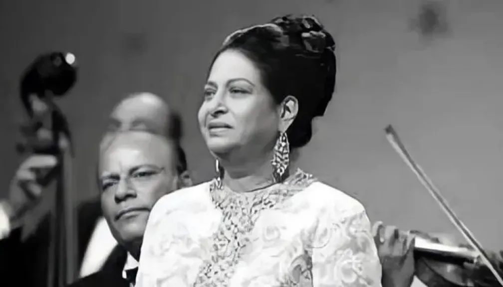 فات الميعاد.. حين شدّت كوكب الشرق بسمفونية اللاعودة