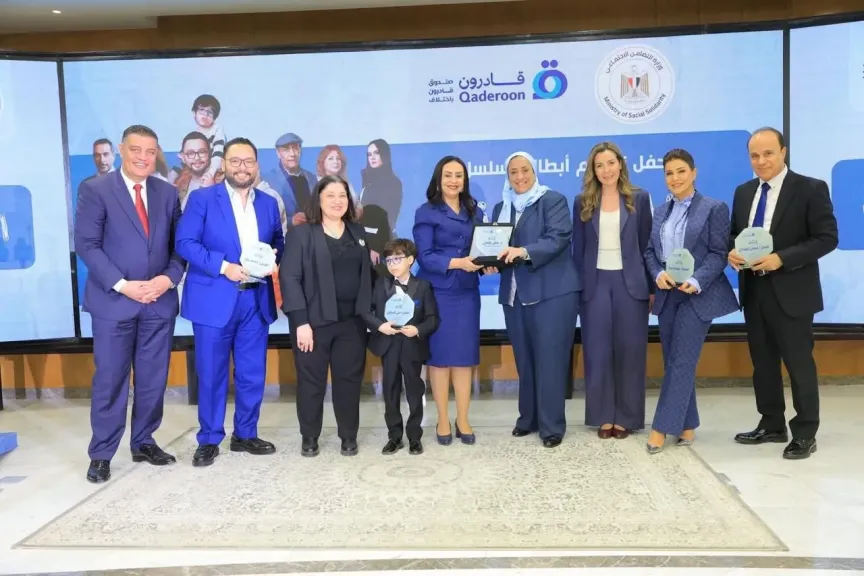 تكريم ملهم في يوم التوحد العالمي.. «التضامن» تحتفي برائدة دعم ذوي الإعاقة مها هلالي