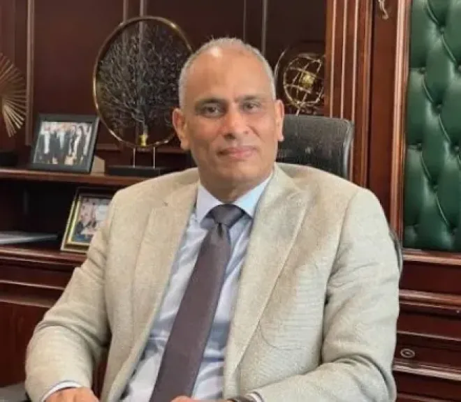 محافظ كفرالشيخ يعلن تطبيق العمل عن بُعد يوم الأحد أسبوعيًا لمدة شهر تنفيذًا لقرارات مجلس الوزراء.. اعتبارًا من غداً