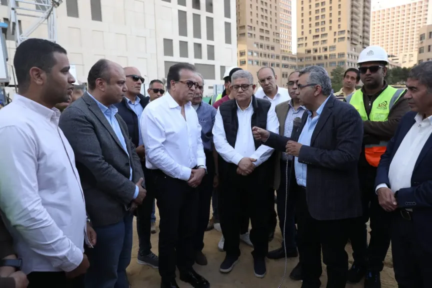 وزير الصحة يتفقد مستشفى بولاق الدكرور بنسبة تنفيذ 100% ومشروع بولاق أبو العلا