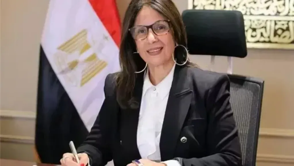 وزيرة الثقافه: دورنا لا يقل عن الوزارات السيادية.. والفترة القادمة ستكون مشرقة بالفن والثقافة