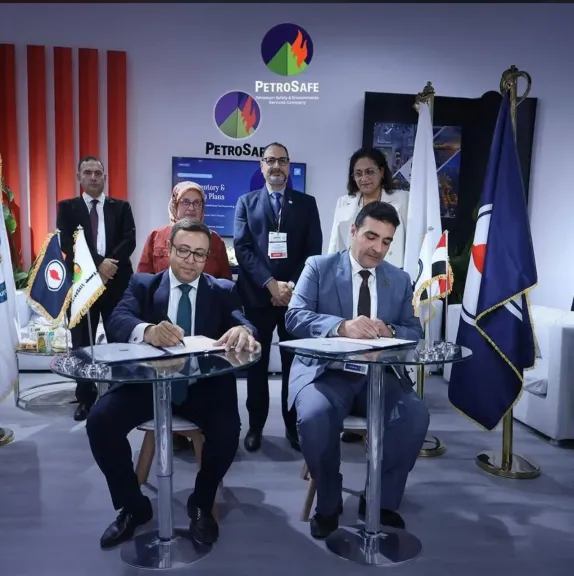 ”ICT Misr” توقّع اتفاقية تعاون مع ”Petrosafe” لدعم التحول الرقمي في قطاع الطاقة خلال فعاليات معرض EGYPES 2026
