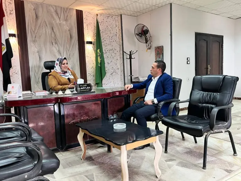 إستجابةً لمطالب الأهالي.. بدء أعمال رصف طريق ”المعاهدة” بالقصاصين الجديدة بطول 3 كم