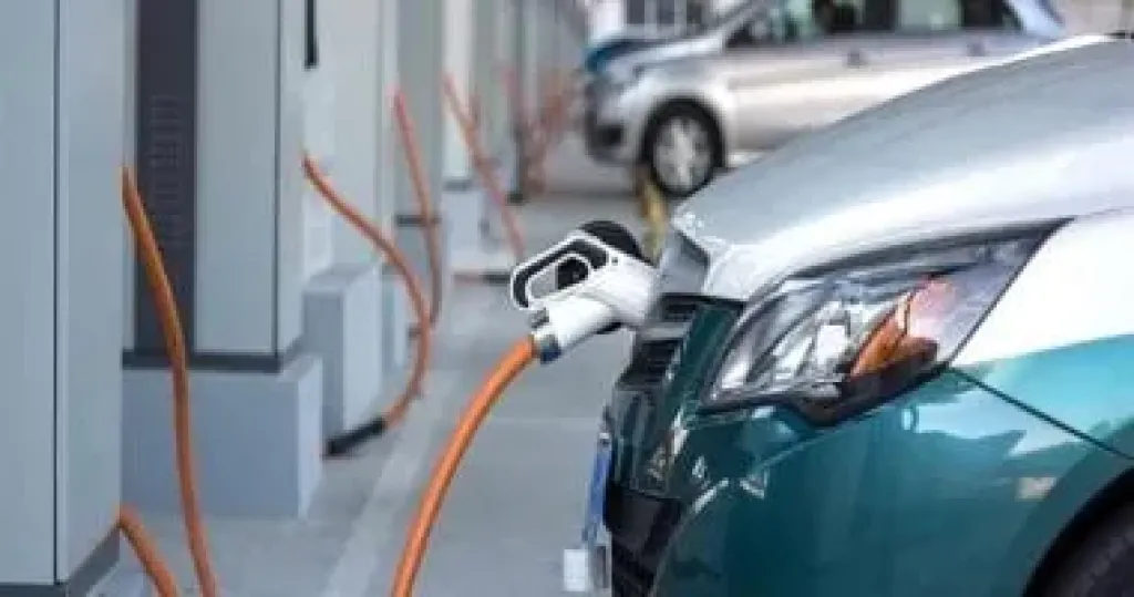 رسميًا.. زيادة أسعار شحن السيارات الكهربائية في مصر حتى 1.12 جنيه للكيلوواط
