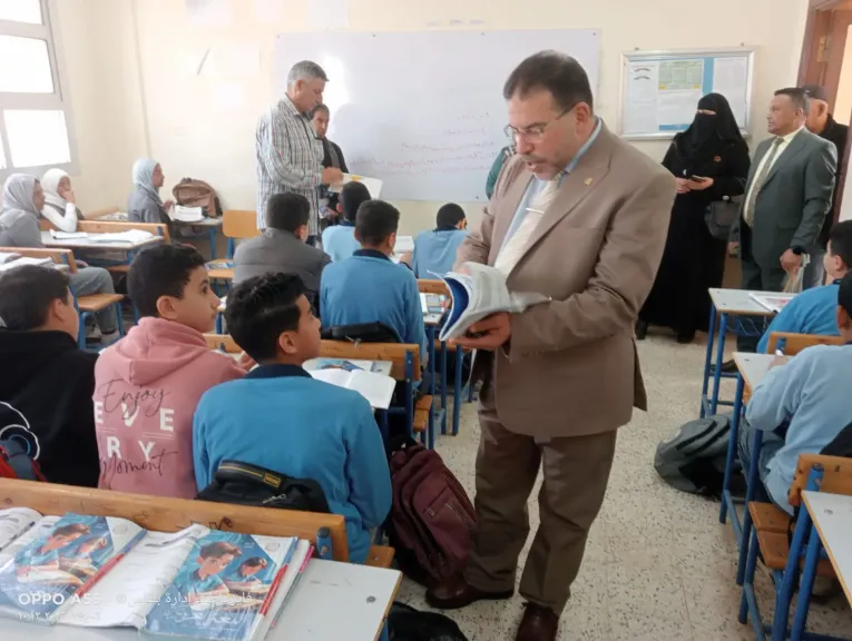 بسيوني يتفقد مدارس إدارة بلقاس التعليمية