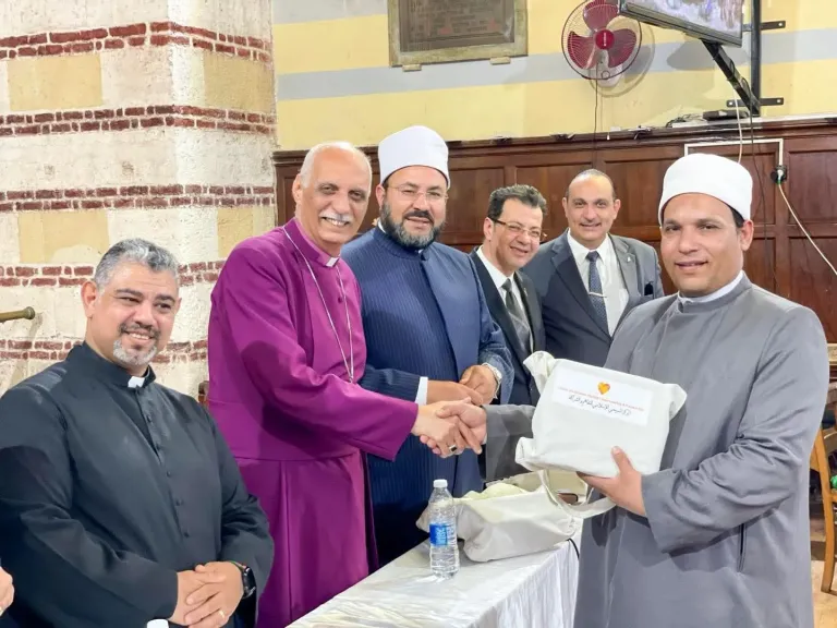 المركز المسيحي الإسلامي ينظم الحفل الختامي لدورة فض النزاعات وصنع السلام بالإسكندرية