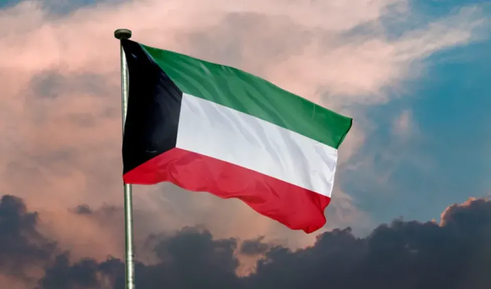 العوامل التي تفسر طابع الترقب الحذر للكويت تجاه الحرب الأمريكية-الإسرائيلية على إيران