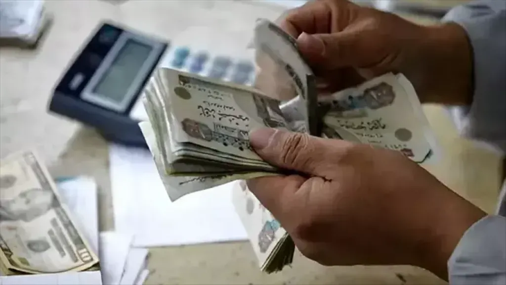 البرلمان يسائل الحكومة حول إلزام القطاع الخاص بتطبيق الحد الأدنى للأجور