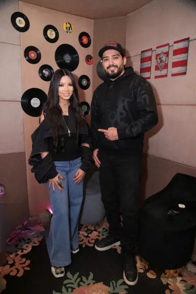 بعد نجاح ”السهرة حلوة.. نيفين رجب و أحمد زعيم في عمل غنائي جديد