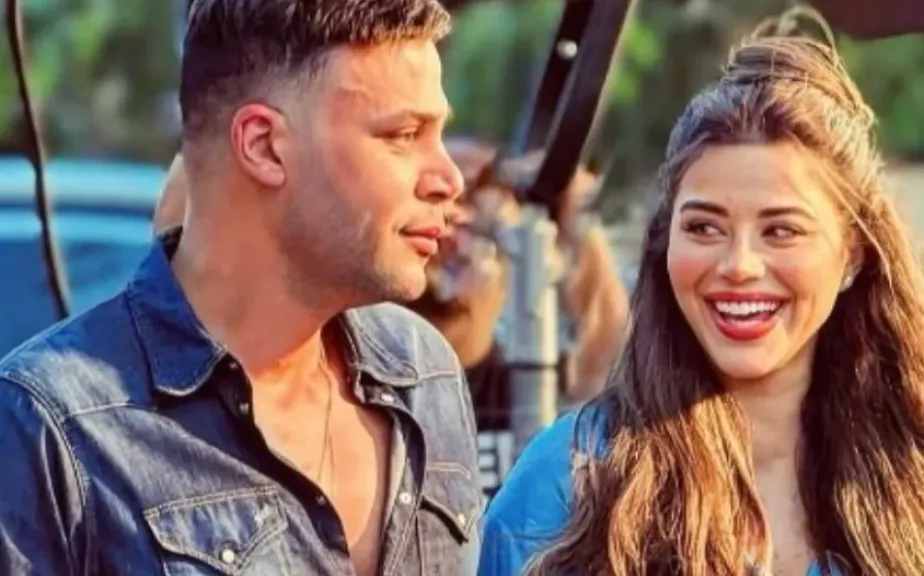 محمد إمام يعلن عن تحضيرات فيلمه الجديد “صقر وكناريا” مع يارا السكري