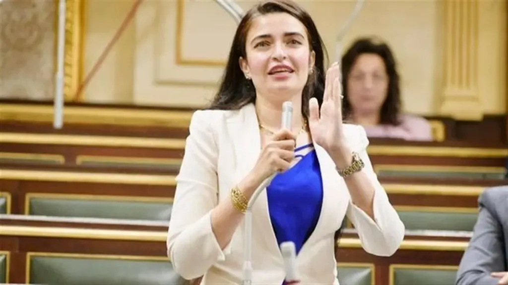 قبل امتحانات الثانوية العامة...النائبة إيرين سعيد تقدم ”روشتة” للقضاء على ظاهرة ”لجان أولاد الأكابر”