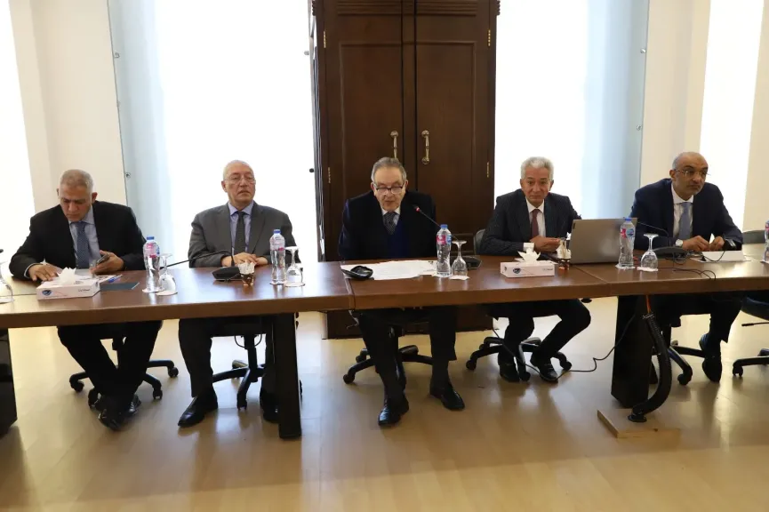 ”غرفة الإسكندرية” تستقبل وفد من جامعة شرق لندن