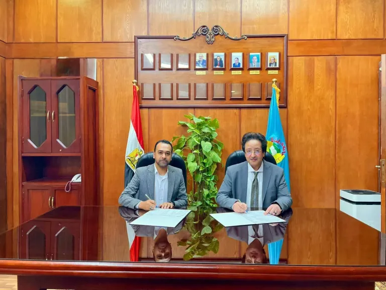 جامعة طنطا توقع بروتوكول تعاون مع جمعية ”خير بلدنا” لتعزيز الرعاية اللاحقة وتأهيل ”أطفال بلا مأوى”