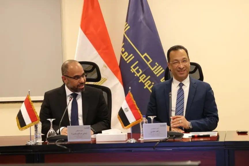 وزير الاتصالات يبحث مع نظيره اليمني تعزيز التعاون المشترك في مجالات التحول الرقمي وبناء القدرات الرقمية