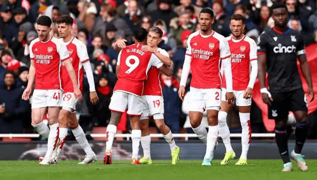 ”حلم الرباعية ” للارسنال يتبخر رويدا رويدا .. الجانرز يخسر بطولتين فى أسبوع.. ويتمسك بالابطال والدورى