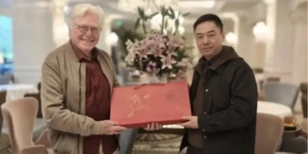 رئيس مهرجان القاهرة السينمائى يبحث توسيع آليات التعاون مع مهرجان بكين