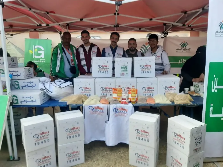 رسالة ترسم البسمة على وجوه الأسر الأولى بالرعاية في بورسعيد بمساعدات غذائية وملابس مجانية