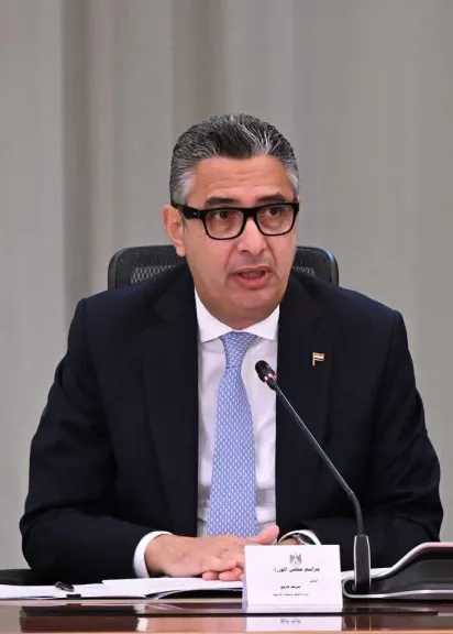 التموين تنظم غرف عمليات مركزية ومتابعة ميدانية مستمرة.. وضخ مكثف للسلع وانتظام صرف المقررات التموينية والمنحة