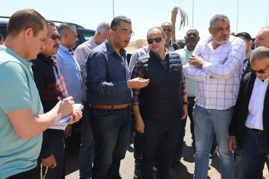 من مكب نفايات إلى فرصة استثمارية.. البرقي يوجه بدراسة مرورية لمحجر سفاجا وتنسيق عاجل مع المثلث الذهبي