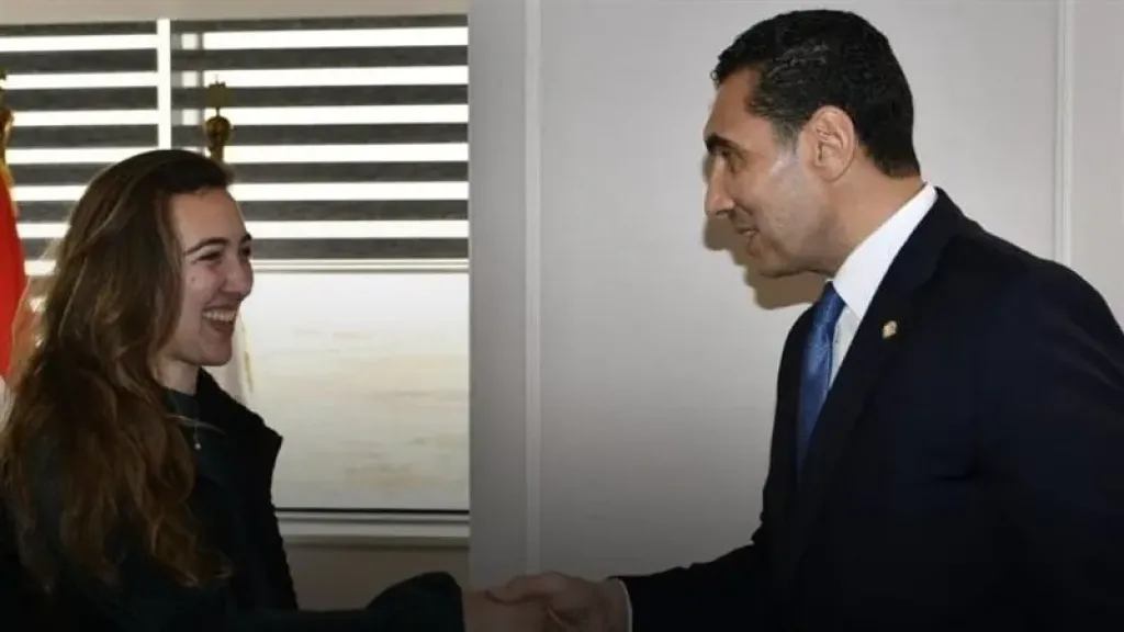 وزير الشباب والرياضة