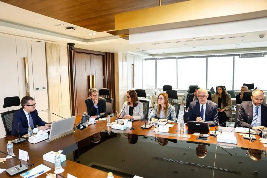 الحكومة والبنك الدولي يناقشان تطوير إدارة الاستثمارات العامة وتحسين كفاءتها