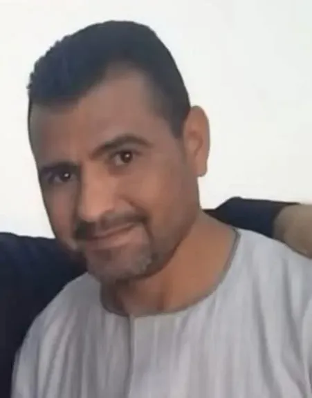 مات داخل المستشفى.. وفاة عامل إثر أزمة قلبية بعد رؤية نجليه مصابين إثر مشاجرة في قنا