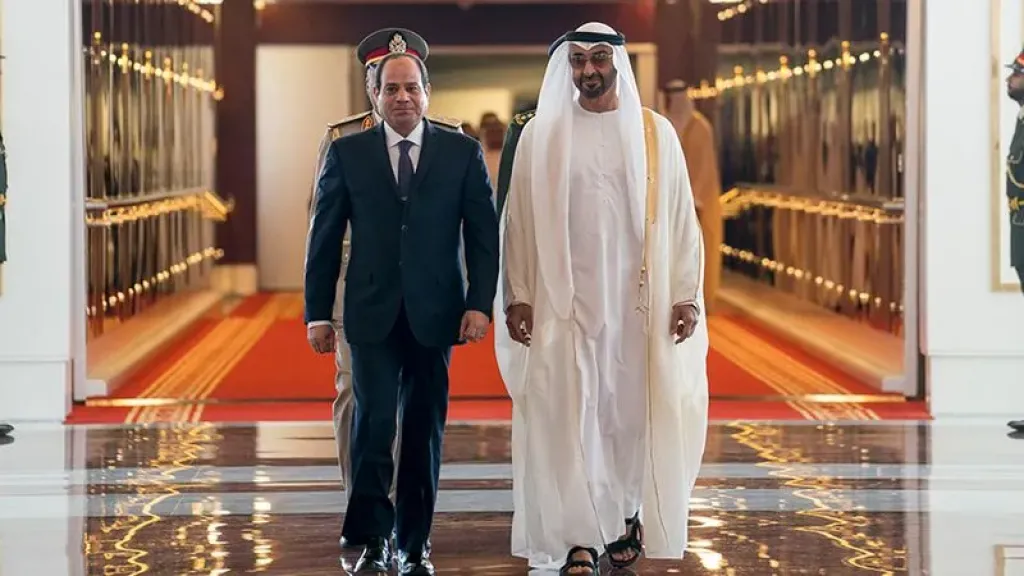 ”ثنائية القوة”.. كيف تؤسس القاهرة وأبوظبي ”نظاماً اقتصادياً عابراً للحدود” لمواجهة تحديات الممرات الدولية؟