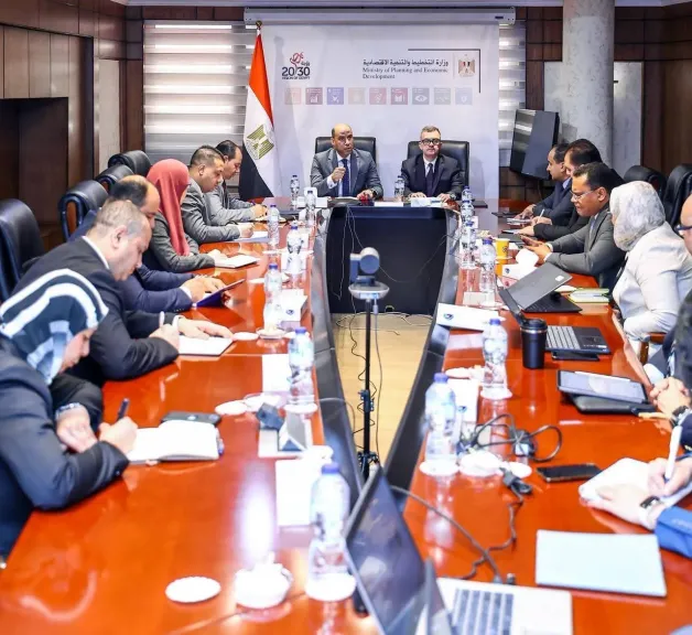 وزيرا التخطيط  والعمل يناقشان عددًا من الملفات المشتركة لرفع كفاءة ومرونة سوق العمل المصري
