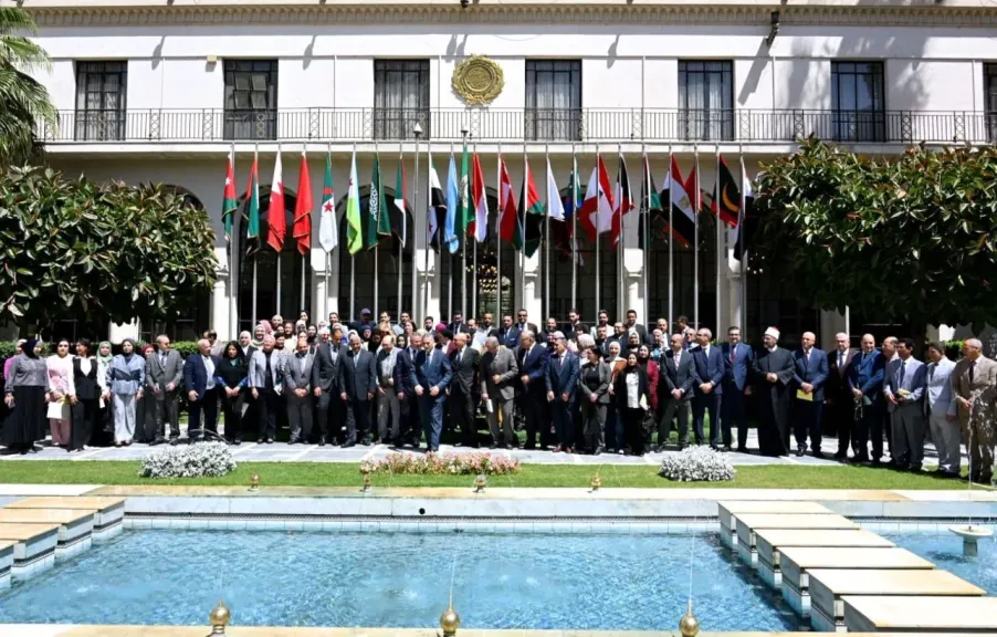 السفير رشيد خطابي يدعو إلى تضافر جهود صناع القرار ومراكز البحوث والمؤسسات الثقافية والإعلامية والمجتمع المدني لحماية الهوية العربية