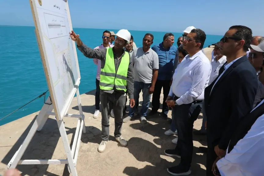 ٨٠٪ إنجازًا وموعد يونيو موعد نهائي.. البرقي يتفقد ميناء الصيد بالشلاتين بتكلفة ٥٨٨ مليون جنيه