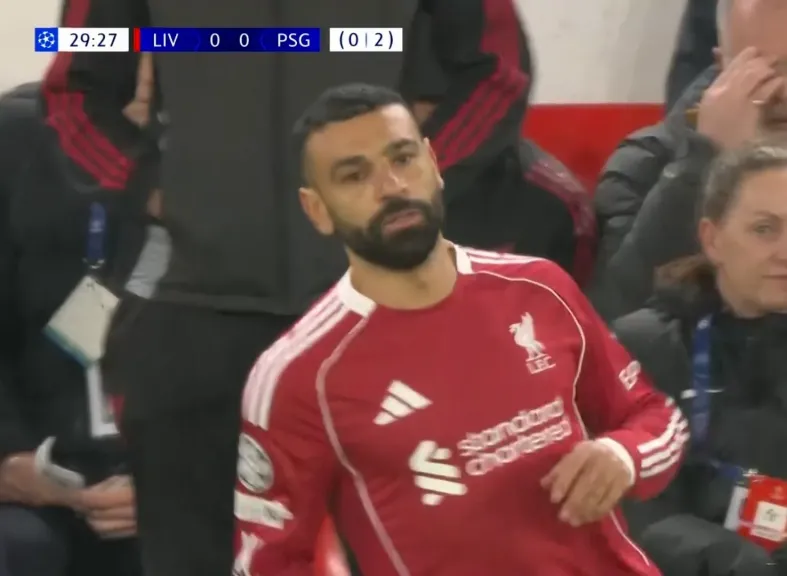 مشاركة صلاح.. التعادل السلبي يحسم الشوط الأول بين ليفربول وباريس سان جيرمان