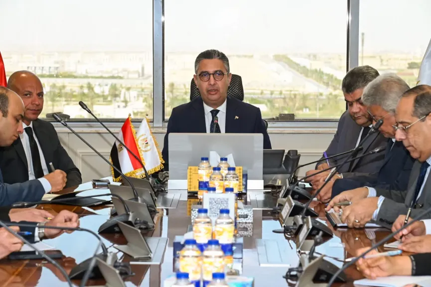 وزير التموين والتجارة الداخلية يترأس أول اجتماع للجنة العليا للمشروع القومي (كاري أون)