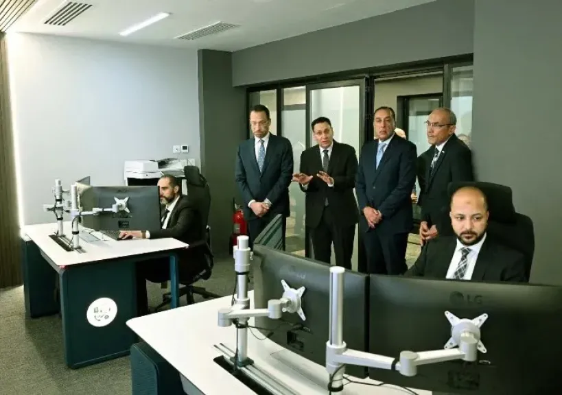 رئيس الوزراء: نستهدف جذب المزيد من الاستثمارات بقطاع الاتصالات وزيادة الصادرات الرقمية