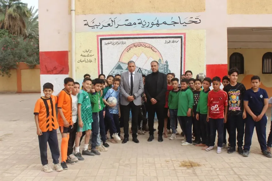 خلال جولته بـ«أبو النمرس»...«عطية» يشدد على مواجهة الغياب وتفعيل التواصل مع أولياء الأمور