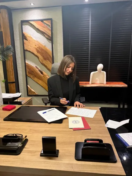 إيمان العاصي تتعاقد على بطولة مسلسل إنفصال من 12 حلقة والعرض على إحدى المنصات