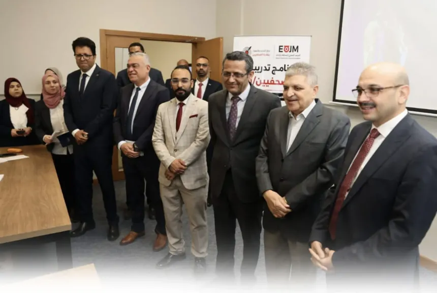 الفريق أسامة ربيع ونقيب الصحفيين يشهدان فعاليات افتتاح البرنامج التدريبي للصحفيين بمركز الإبداع والتميز